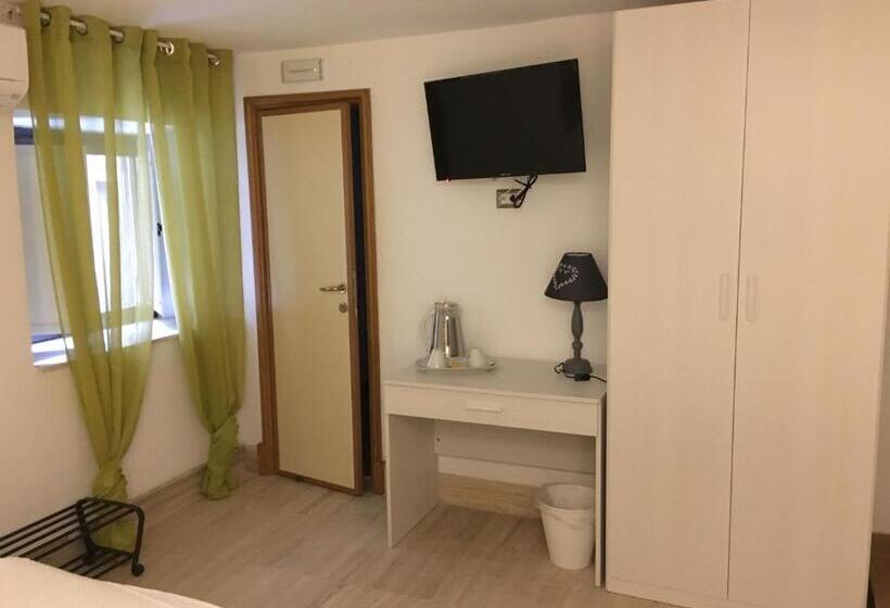 اتاق اکونومی, B&b Liberty 900