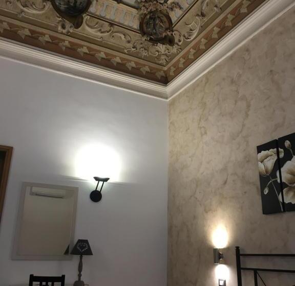 اتاق استاندارد با چشم‌انداز باغ, B&b Liberty 900