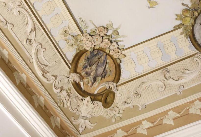 اتاق استاندارد با چشم‌انداز باغ, B&b Liberty 900