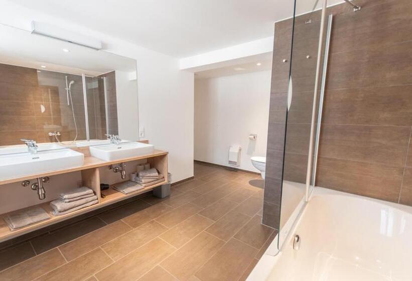 Family Suite, Pension Max