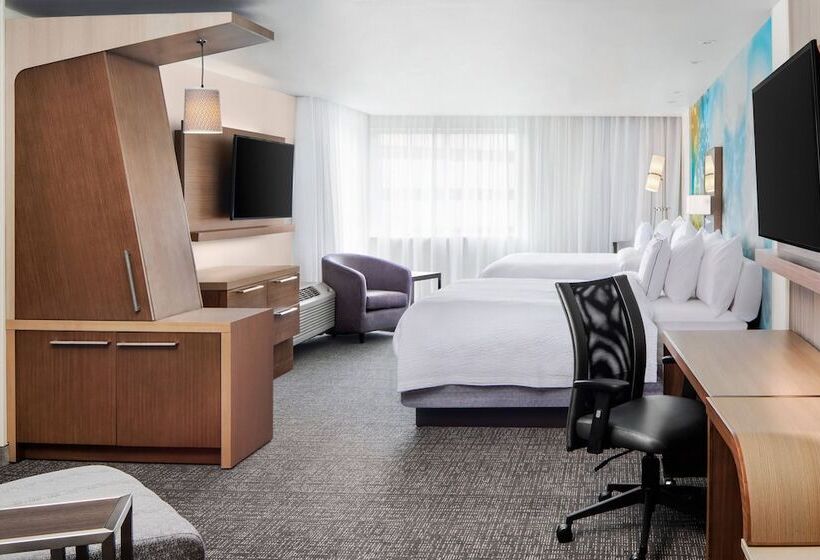 스위트, Courtyard By Marriott Wayne Fairfield