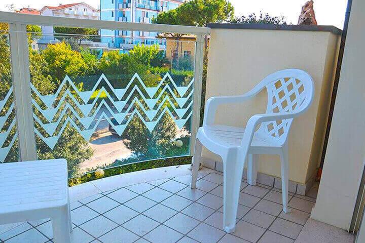 غرفة قياسية مزوَّدة بشُرفة, Everest