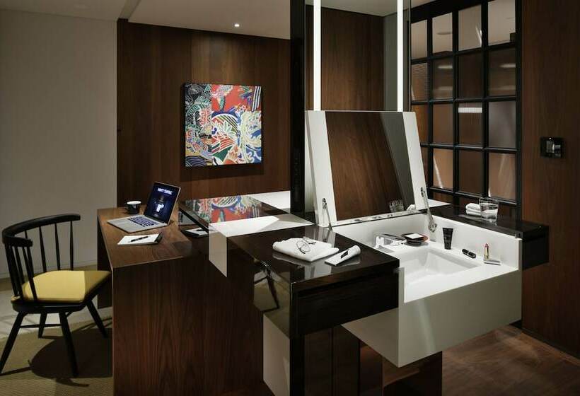 Номер Deluxe, Hyatt Centric Ginza Tokyo