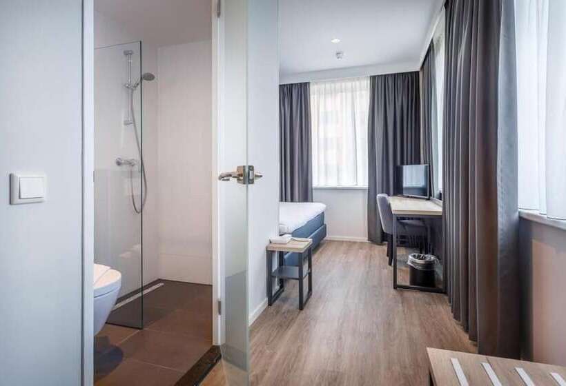 스탠다드 싱글 룸, Joy