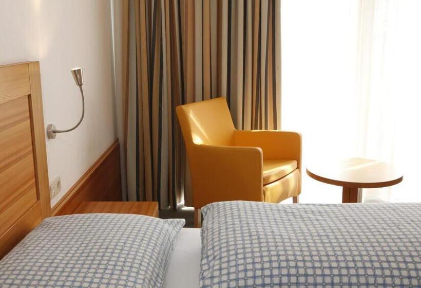 标准间带阳台, Stefaner