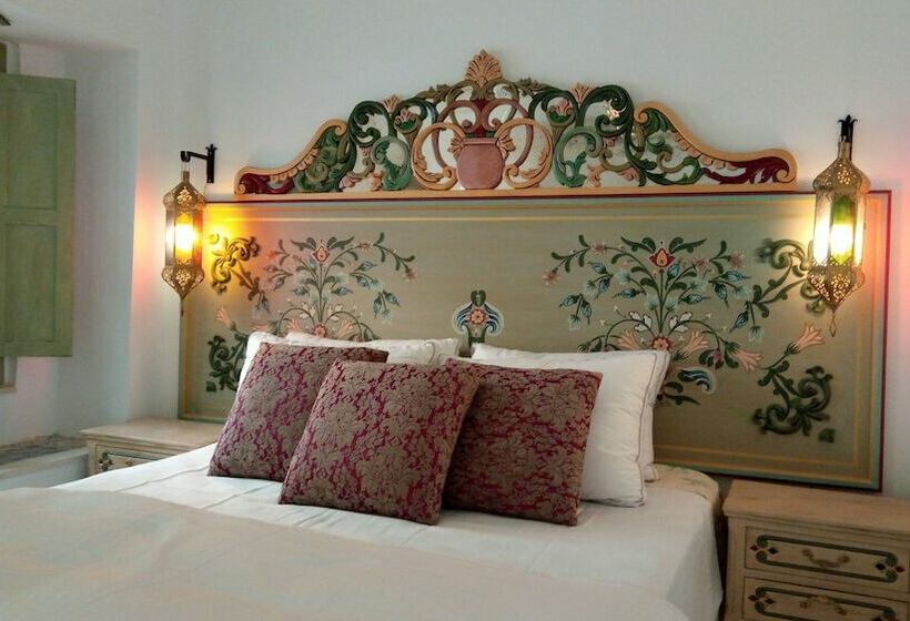 اتاق سوپریور, El Patio Courtyard House