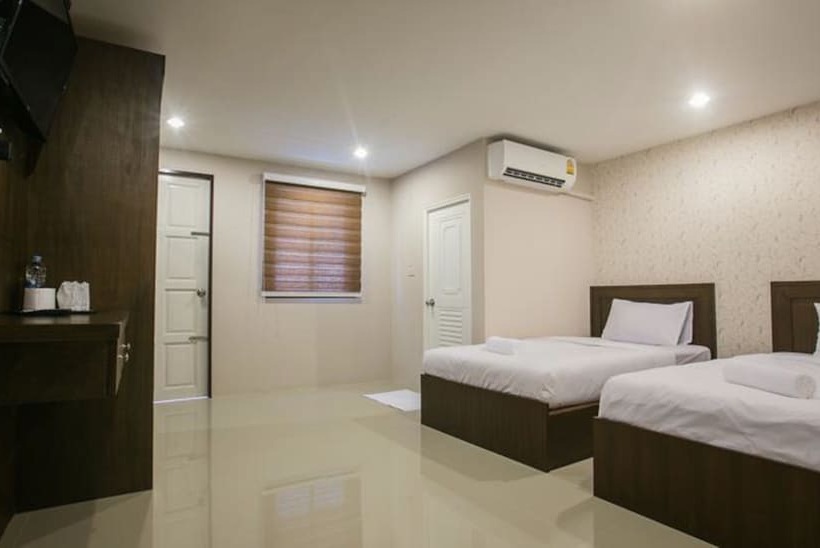 غرفة قياسية مزوَّدة بشُرفة, The Sleep Phangnga