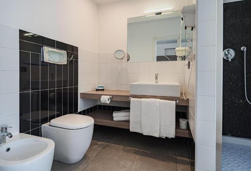 اتاق لوکس, Salice Resort