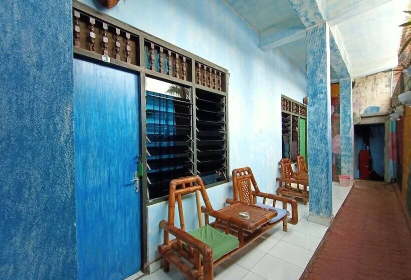 Номер Economy, Lovina Central Hostel