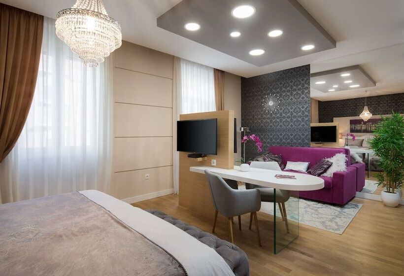 デラックススイート, Vip Rooms