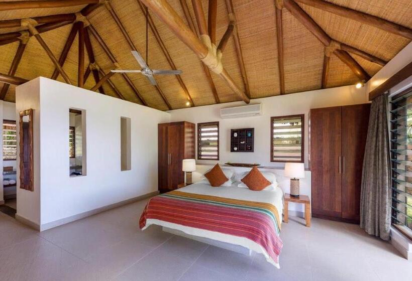 ویلای 1 خوابه, Eratap Beach Resort