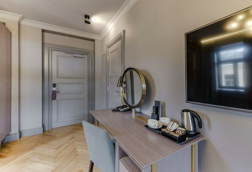 Habitación Estándar, Grand Poet Hotel And Spa By Semarah