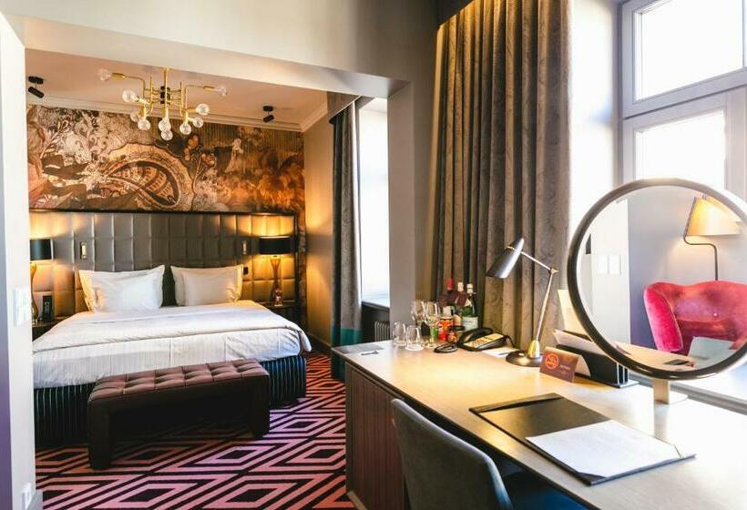 Habitación Superior, Grand Poet Hotel And Spa By Semarah