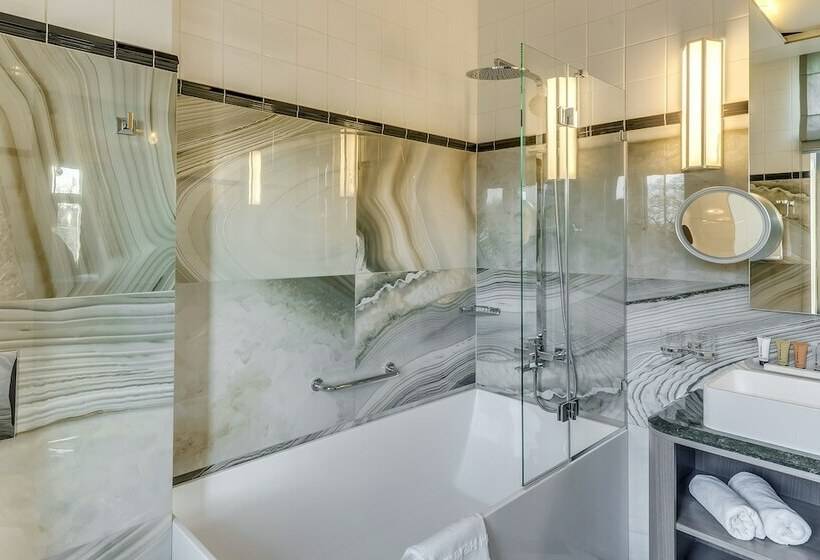 اتاق سوپریور, Grand Poet Hotel And Spa By Semarah