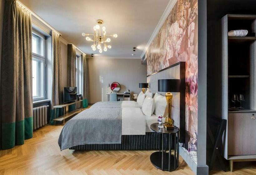 سوییت جونیور, Grand Poet Hotel And Spa By Semarah