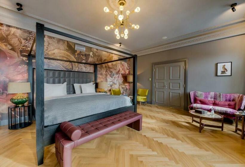 سوییت, Grand Poet Hotel And Spa By Semarah