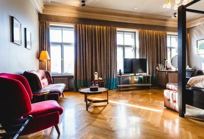 سوییت, Grand Poet Hotel And Spa By Semarah