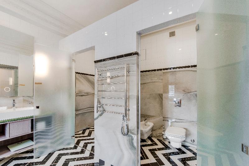 سوییت, Grand Poet Hotel And Spa By Semarah