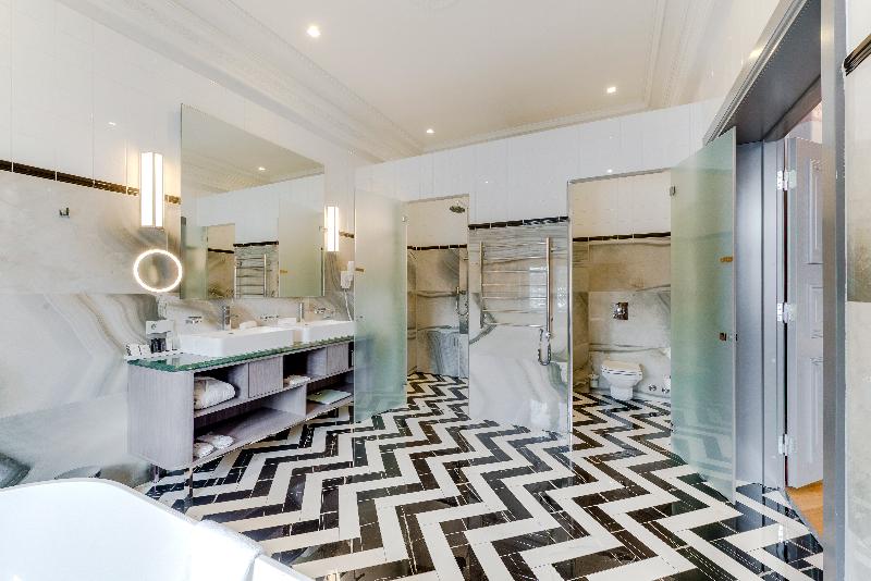 Suite, Grand Poet Hotel And Spa By Semarah