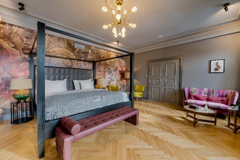 سوییت, Grand Poet Hotel And Spa By Semarah