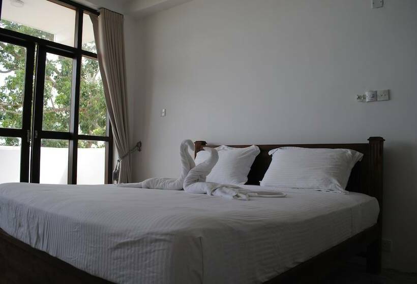 Номер Стандарт Вид на Море, Kaori Cafe And Villa