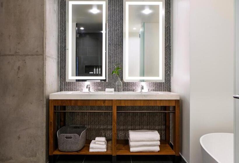 스위트 킹사이즈 침대, Limelight Hotel Denver