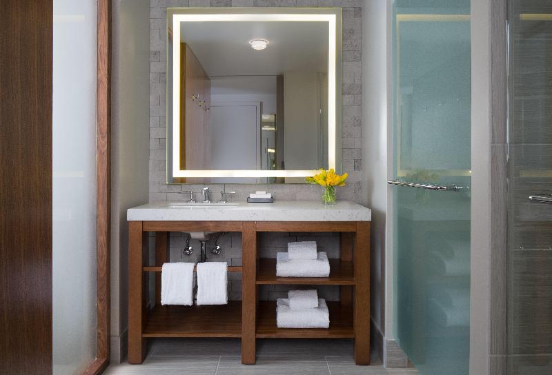 스위트 킹사이즈 침대, Limelight Hotel Denver