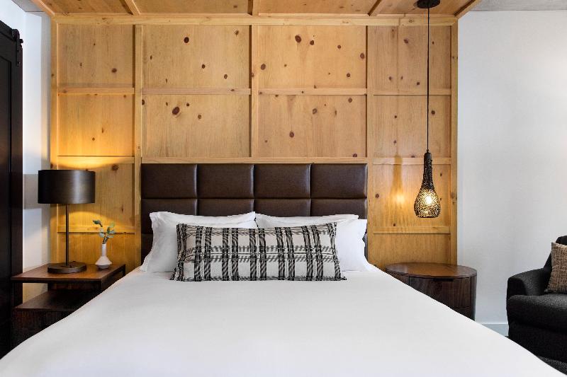 스위트 킹사이즈 침대, Limelight Hotel Denver