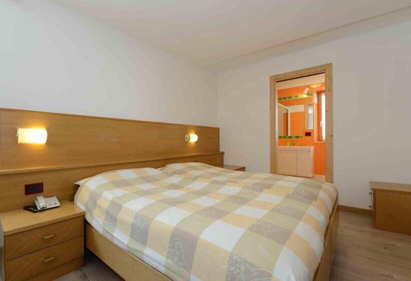 Номер Стандарт, Stella