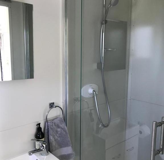 غرفة ديلوكس, 40 Winks