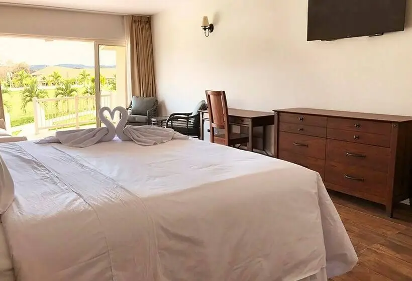 Sviitti Puutarhanäkymä, Bella Terra Laguna Azul Resort & Spa
