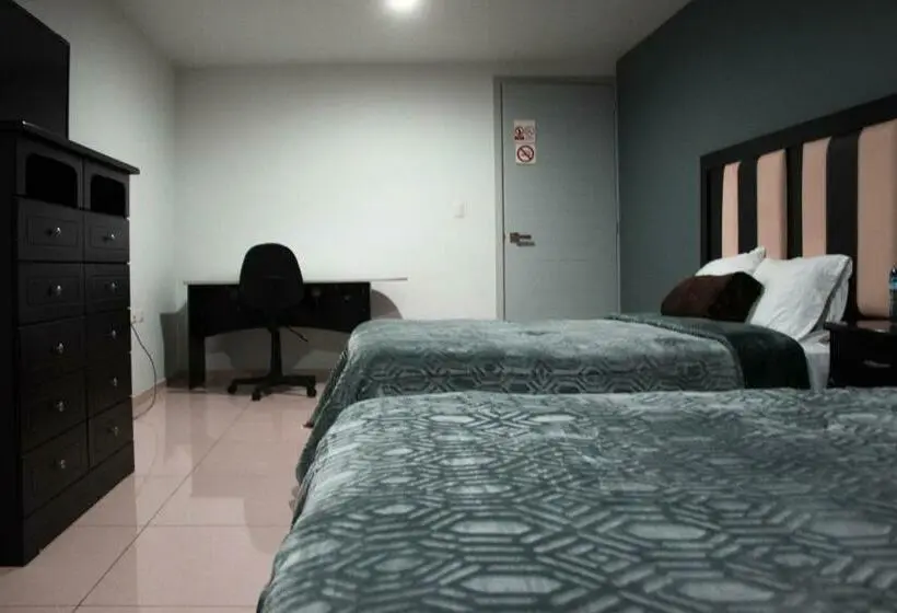 اتاق لوکس, Casa Galeana Centro Con Estacionamiento Privado