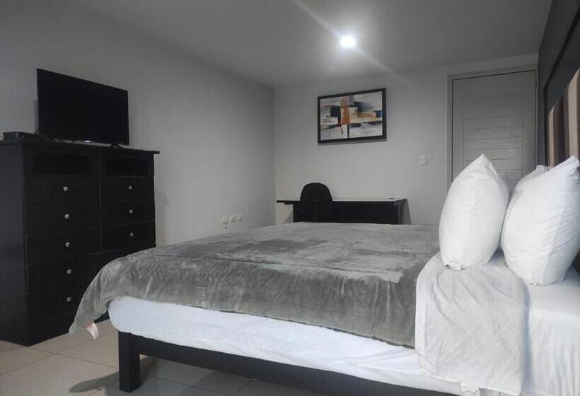 سوییت, Casa Galeana Centro Con Estacionamiento Privado