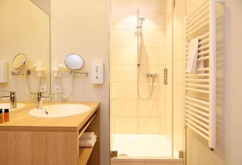 Номер Deluxe, & Gasthaus Das Röhrl Straubing