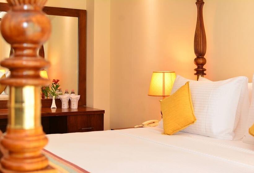 디럭스 룸, Grand 103