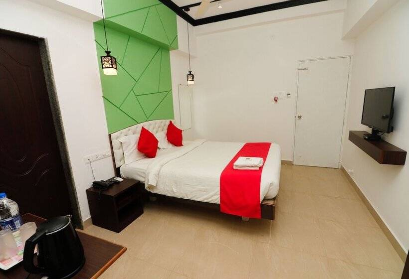 Pokój Deluxe Trzyosobowy, Fabhotel Swarnam, Old Goa