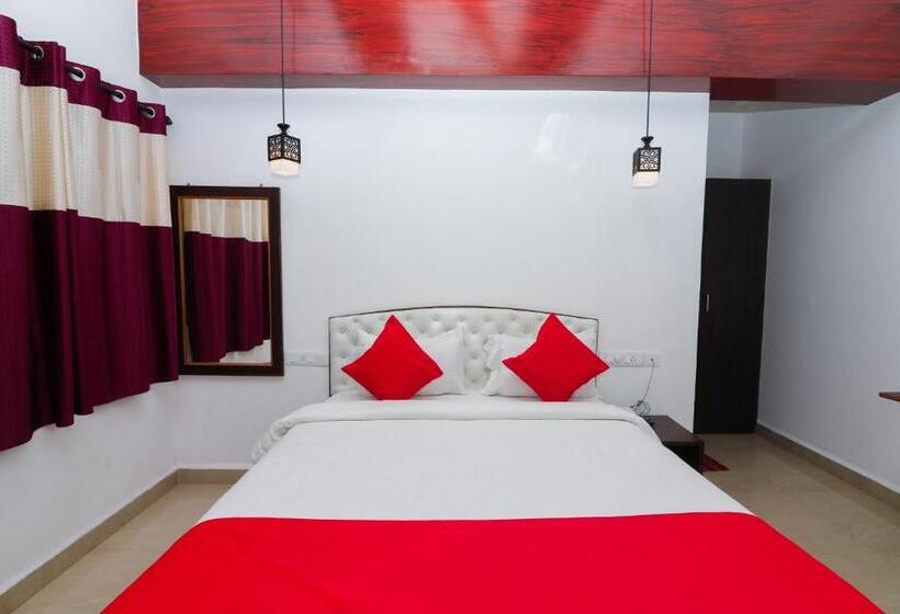 Pokój Deluxe, Fabhotel Swarnam, Old Goa