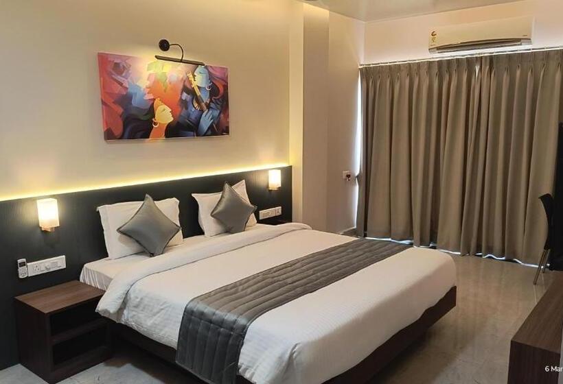 Suite Executive, Fabhotel Swarnam, Old Goa