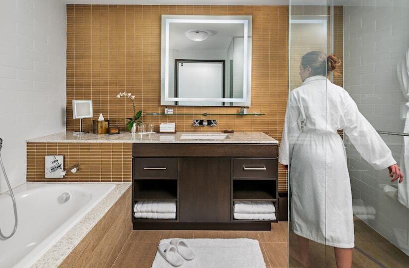 高级客房, X Toronto By Library Hotel Collection