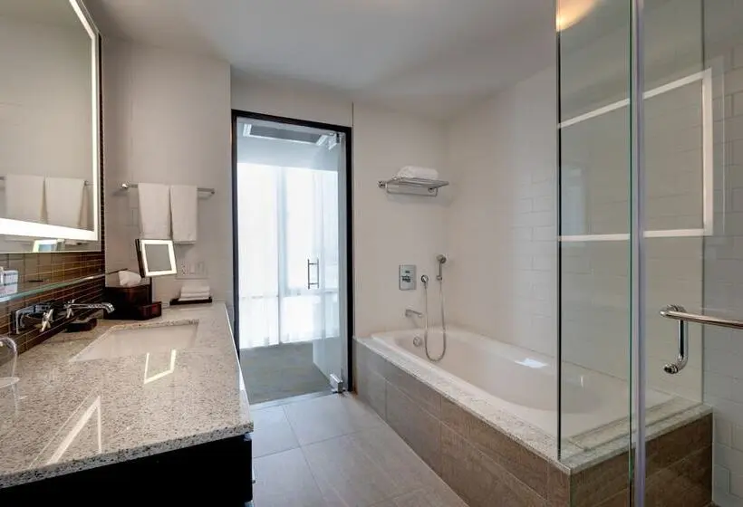 スイート, X Toronto By Library Hotel Collection