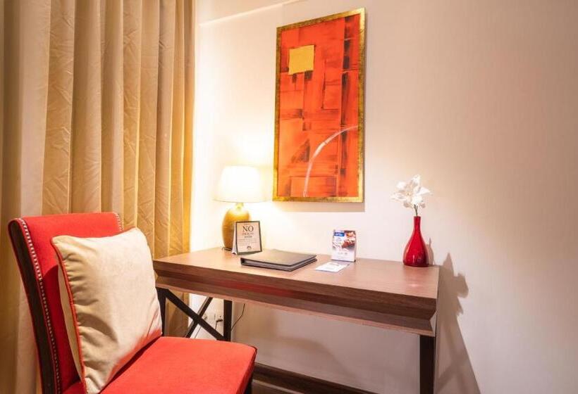 غرفة قياسية مزوَّدة بشُرفة, Indraprastha Spa Resort