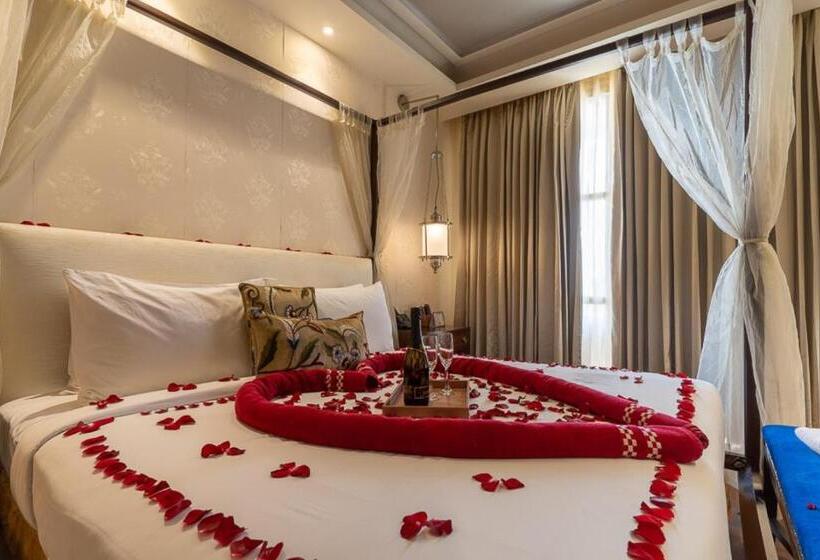 جناح ديلوكس سرير كينج, Indraprastha Spa Resort