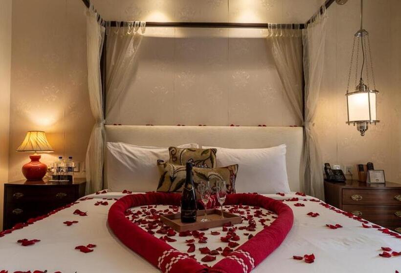 جناح ديلوكس سرير كينج, Indraprastha Spa Resort