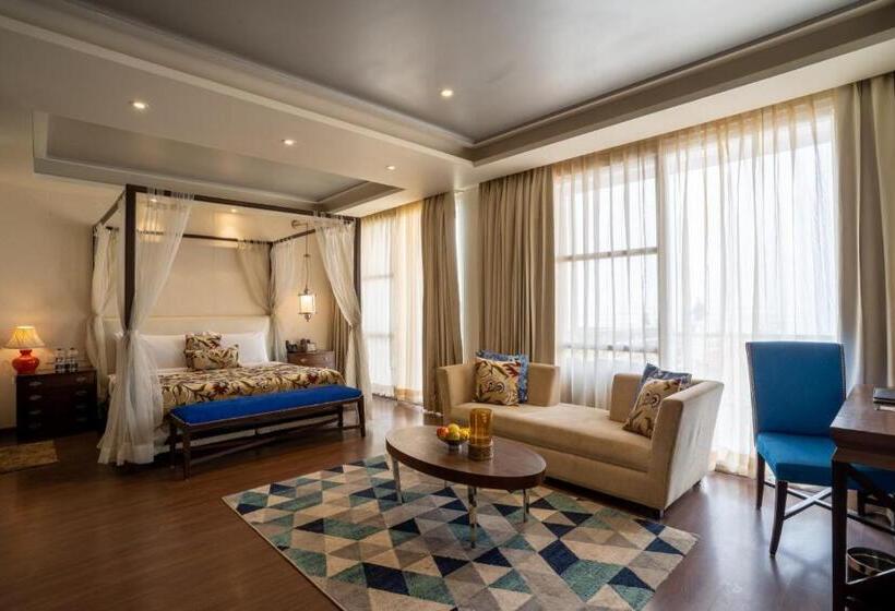 جناح ديلوكس سرير كينج, Indraprastha Spa Resort