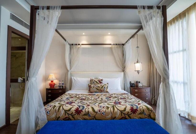 جناح ديلوكس سرير كينج, Indraprastha Spa Resort