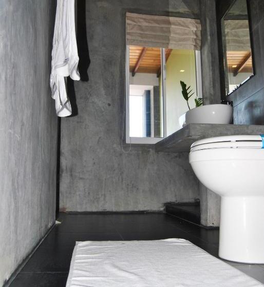 3-Bett-Standardzimmer, The Canoe