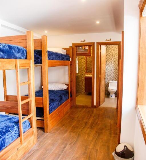 共用房间的床, Community Hostel Alausi