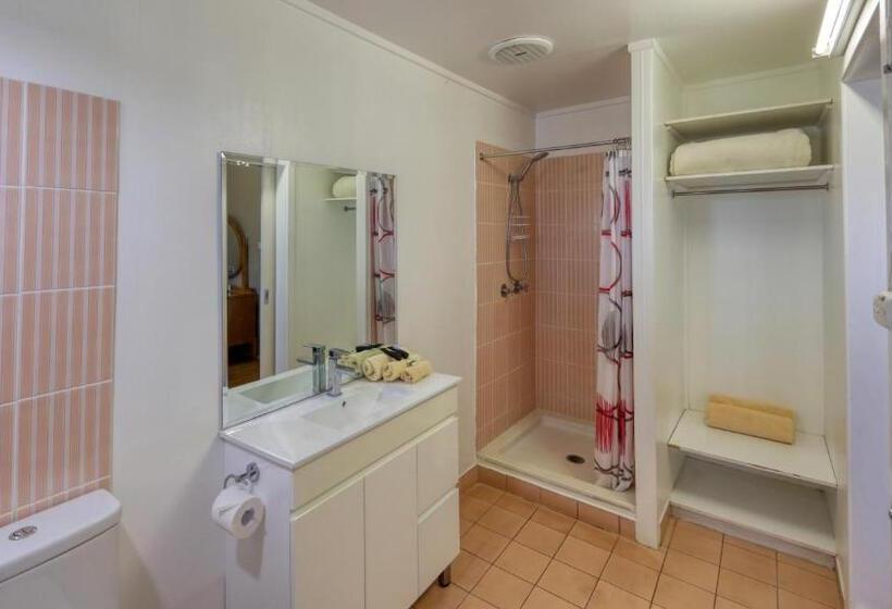 バルコニー付きデラックスルーム, Corones