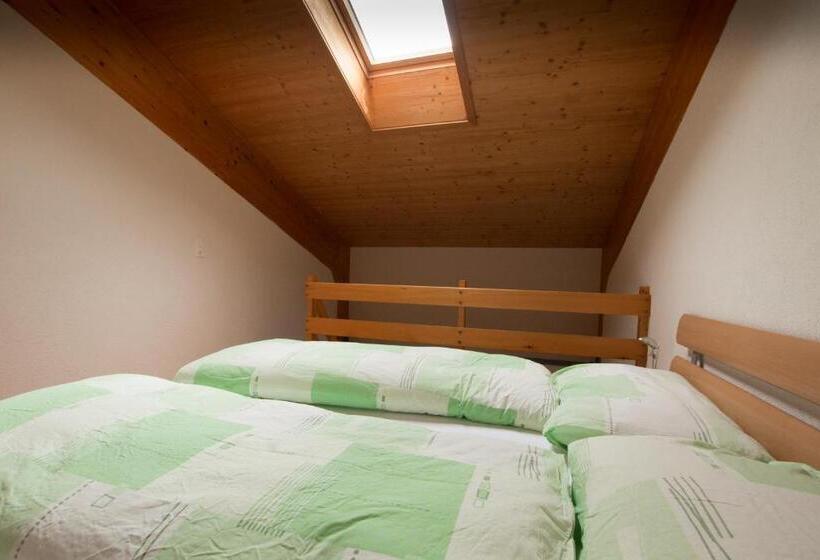 패밀리 룸, Hof Und Post