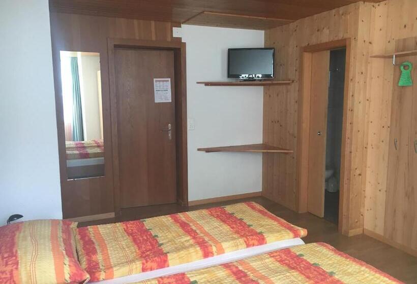 스탠다드 룸, Hof Und Post